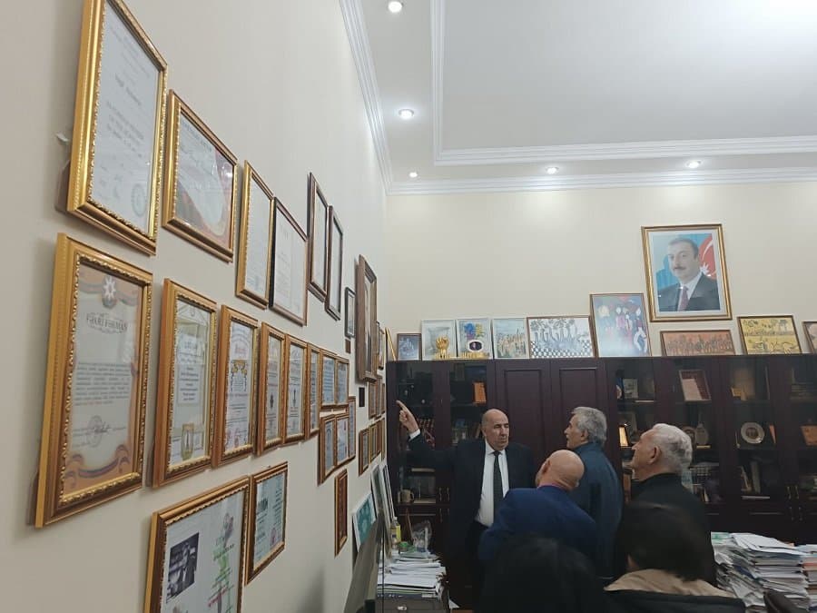 İqtisadiyyat İnstitutunun bir qrup əməkdaşı Neft-Kimya Prosesləri İnstitutunda olub 4