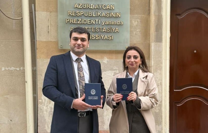 AAK-da İqtisadiyyat İnstitutunun iki əməkdaşına “Fəlsəfə doktoru” diplomu təqdim olunub