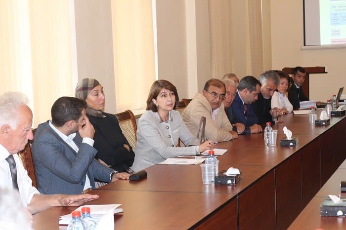 Latviyalı ekspertlərlə birgə qanun layihələrinin müzakirəsi 08.10.2015 12