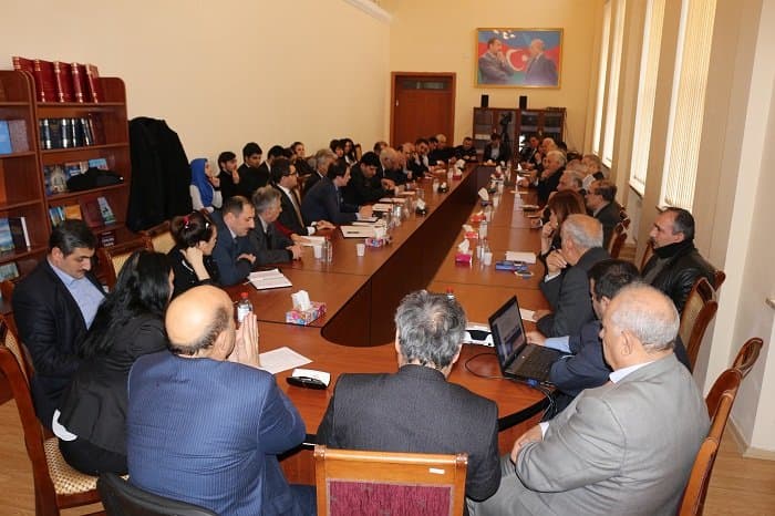 Azərbaycanda ixracın və investisiyaların təşviqi problemləri müzakirə olundu 18.02.2016 5