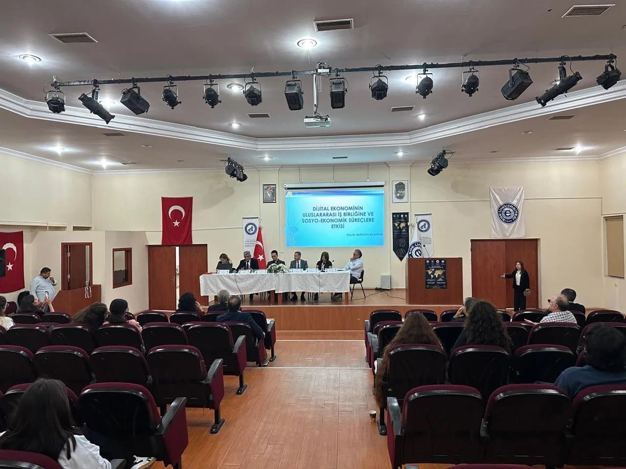 EGE Universitetində II Beynəlxalq Asiya İntibah Simpoziumu keçirilib
