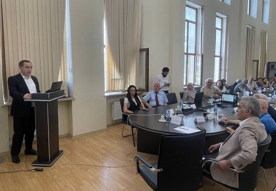 İqtisadiyyat İnstitutunun elmi seminarında "Fransa müstəmləkəçiliyinin iqtisadi nəticələri" müzakirə olunub 2