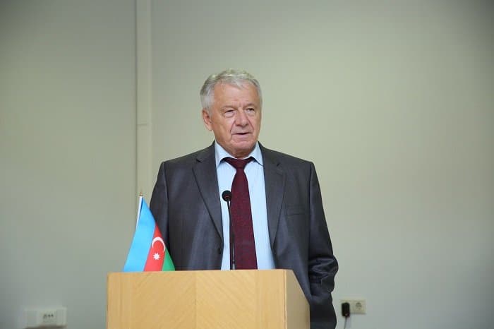 “İqtisadi artım və ictimai rifah” mövzusunda beynəlxalq elmi konfrans 18.10.2018 11