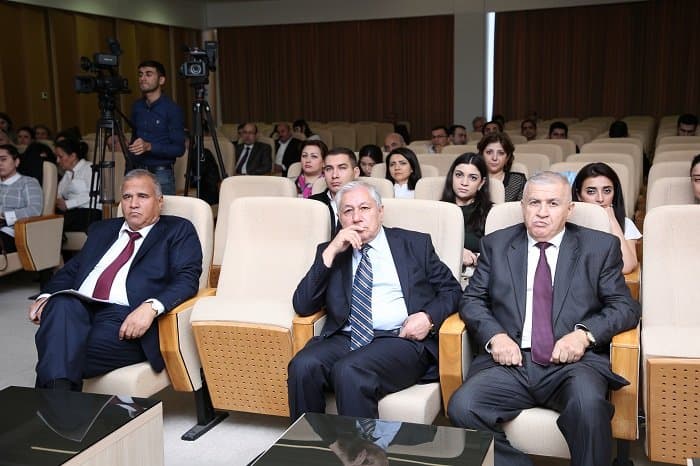 “İqtisadi artım və ictimai rifah” mövzusunda beynəlxalq elmi konfrans 18.10.2018 8