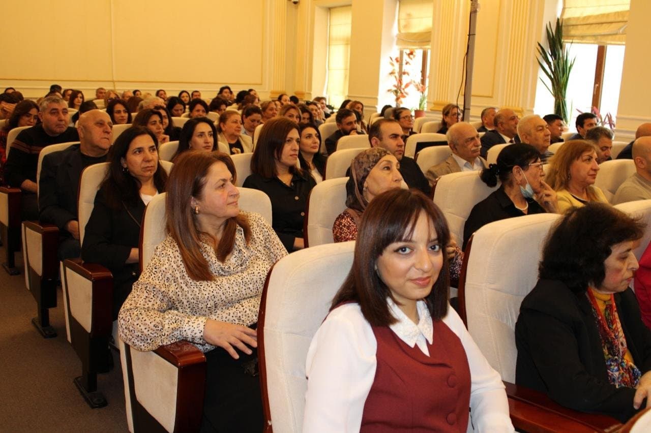 İqtisadiyyat İnstitutunun yaradılmasının 68 illiyi münasibəti ilə tədbir keçirilib 4