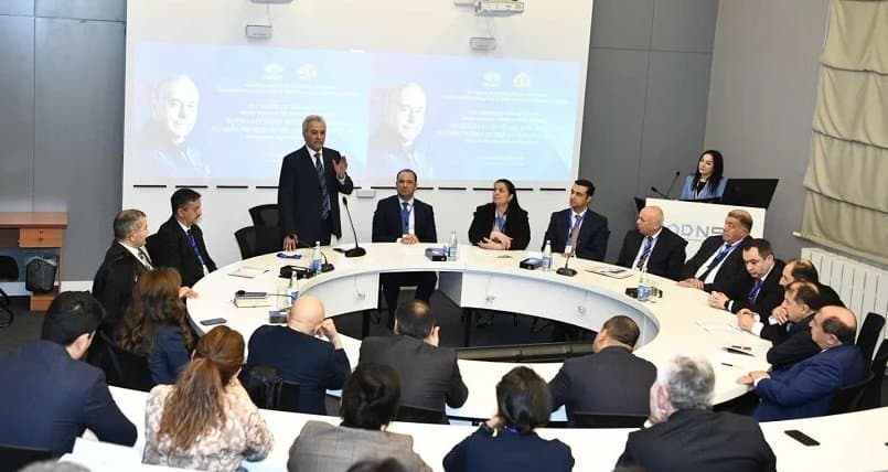 İqtisadiyyat İnstitutunun və ADNSU-nun birgə təşkilatçılığı ilə elmi konfrans