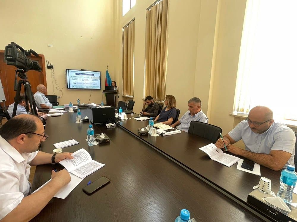 Elmi seminarda aqrar sahənin liberallıq-dirijistlik səviyyəsinin qiymətləndirilməsi ilə bağlı dissertasiya işi müzakirə olunub