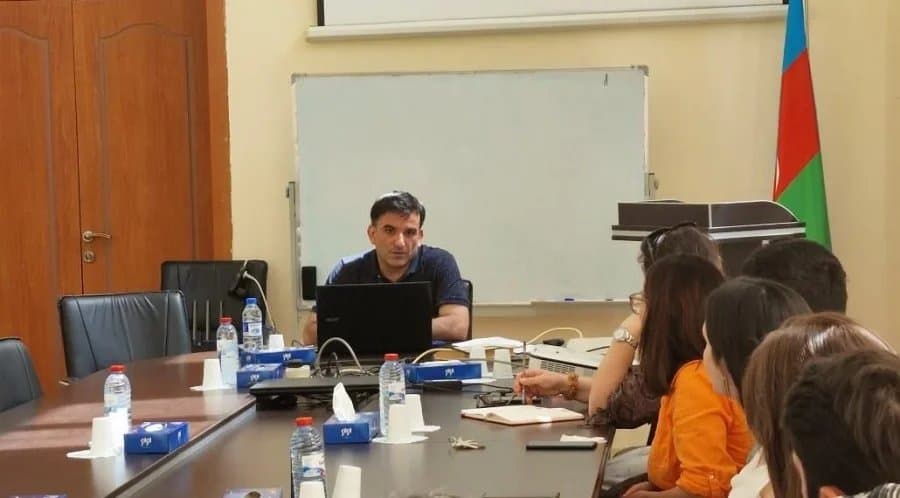 Gənc tədqiqatçıların beynəlxalq layihələrdə iştirakı imkanları müzakirə olunub