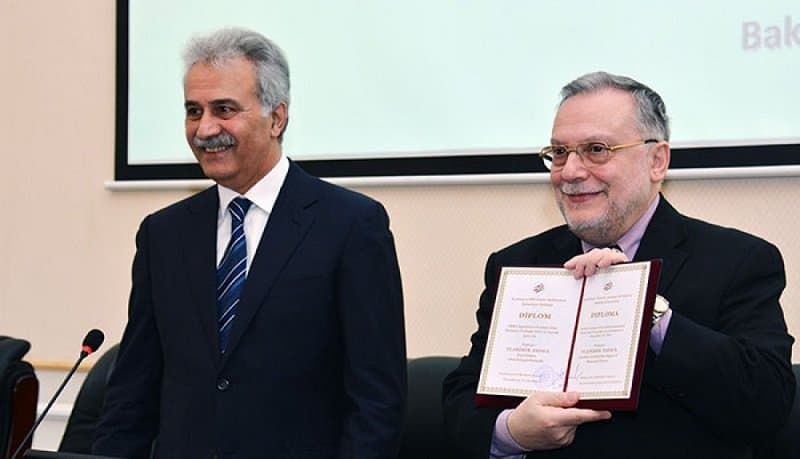 Akademik Vladimer Papavaya AMEA İqtisadiyyat İnstitutunun "Fəxri doktoru" diplomu təqdim olundu 23.02.2018 2