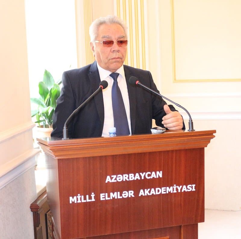 Akademik Vladimer Papavaya AMEA İqtisadiyyat İnstitutunun "Fəxri doktoru" diplomu təqdim olundu 23.02.2018 6