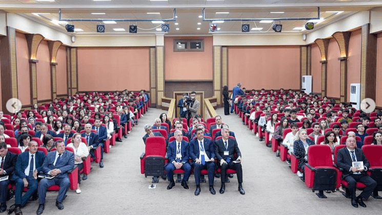 İqtisadiyyat İnstitutu və Naxçıvan Dövlət Universiteti əməkdaşlıq haqqında memorandum imzalayıblar 3