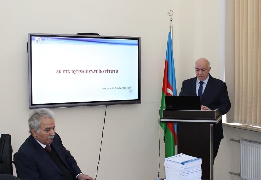 Elmi Şuranın iclasında magistrlara sertifikat verilib, elmi şöbələrin hesabatları dinlənilib 5