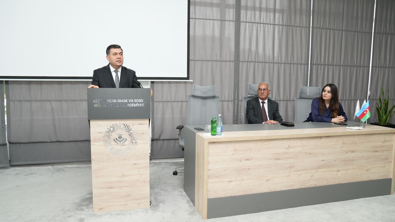 İqtisadiyyat İnstitutunun əməkdaşları Azərbaycan Əmək və Sosial Münasibətlər Akademiyasında təlimdə iştirak ediblər 3