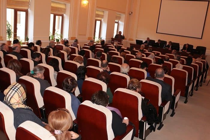 İqtisadiyyat İnstitutunda illik hesabat yığıncağı keçirilmişdir 19.01.16 5