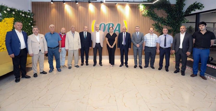 İqtisadiyyat İnstitutunun əməkdaşları Veysəloğlu Şirkətlər Qrupunun fəaliyyəti ilə tanış olublar 5